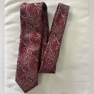 Chaps Ralph Lauren Paisley Necktie Business Office Career Burgundy Maroon Tie